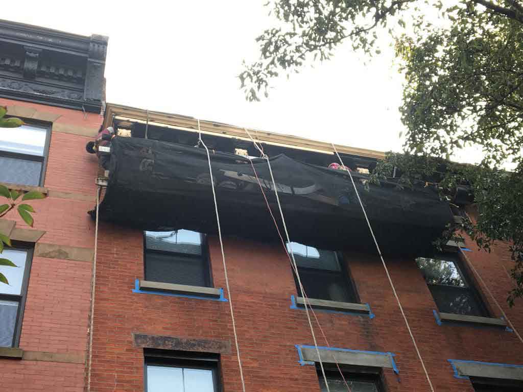 Cornice Painting in Brooklyn, New York